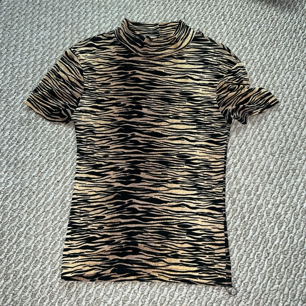 Vintage Charlotte Russe Zebra Turtle Neck blouse